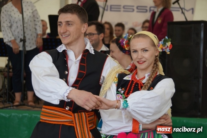 Zdjęcie w galerii na portalu naszraciborz.pl: Gang Marcela na zakończenie pierwszego dnia majówki w Nędzy wiadomości z regionu