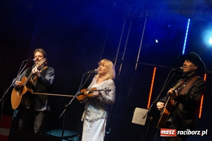 Zdjęcie w galerii na portalu naszraciborz.pl: Gang Marcela na zakończenie pierwszego dnia majówki w Nędzy wiadomości z regionu