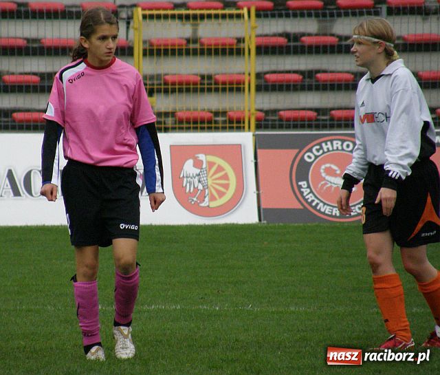 Zdjęcie w galerii na portalu naszraciborz.pl: Po ofiarnej walce z obu stron puchar został w Raciborzu wiadomości z regionu