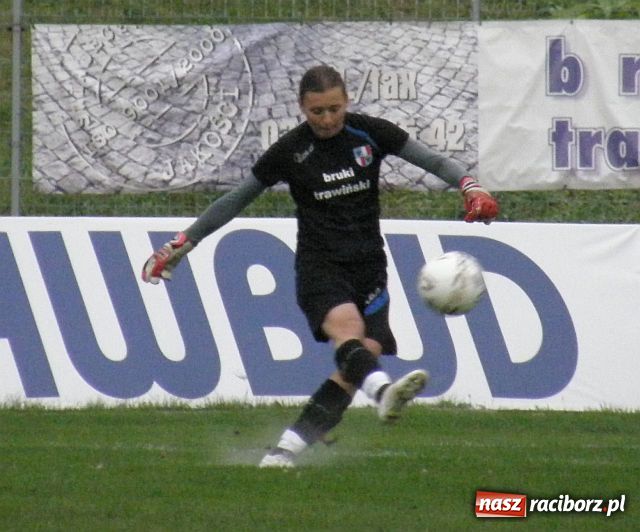 Zdjęcie w galerii na portalu naszraciborz.pl: Po ofiarnej walce z obu stron puchar został w Raciborzu wiadomości z regionu