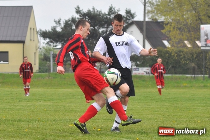 Zdjęcie w galerii na portalu naszraciborz.pl: Siedem goli w Bieńkowicach. Mateusz Foreiter katem Pstrążnej wiadomości z regionu