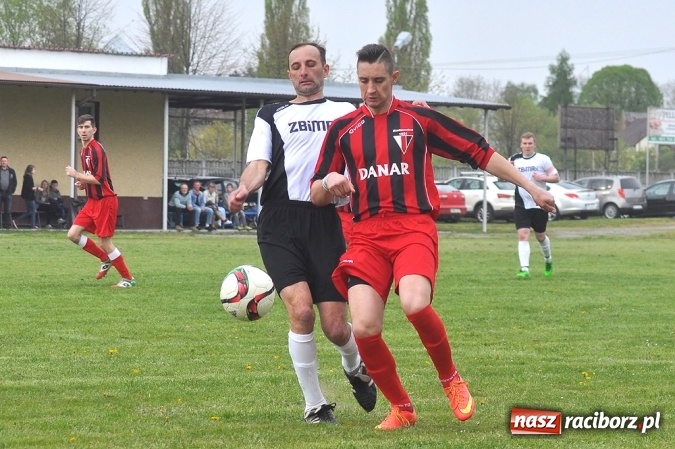 Zdjęcie w galerii na portalu naszraciborz.pl: Siedem goli w Bieńkowicach. Mateusz Foreiter katem Pstrążnej wiadomości z regionu