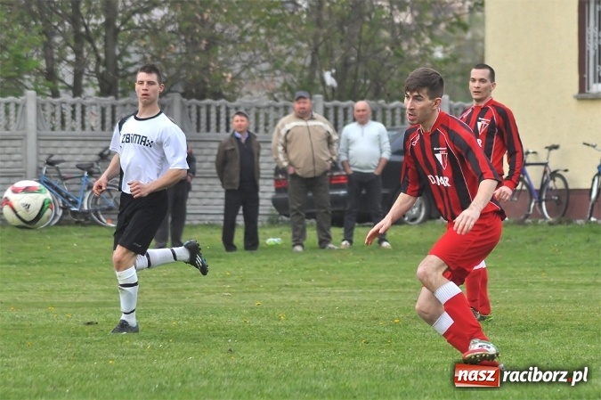 Zdjęcie w galerii na portalu naszraciborz.pl: Siedem goli w Bieńkowicach. Mateusz Foreiter katem Pstrążnej wiadomości z regionu