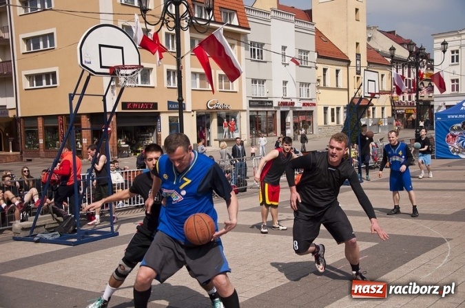 Zdjęcie w galerii na portalu naszraciborz.pl: Streetball. Zwycięstwo w Rybniku wiadomości z regionu