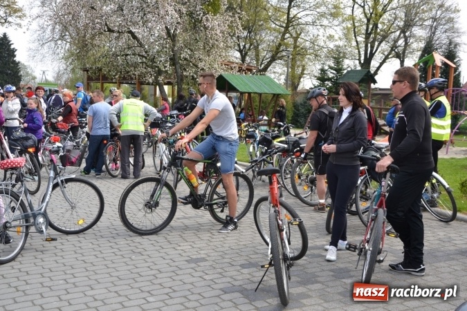Zdjęcie w galerii na portalu naszraciborz.pl: Sezon rowerowy i marszów nordic walking w gminie Krzyżanowice oficjalnie rozpoczęty wiadomości z regionu