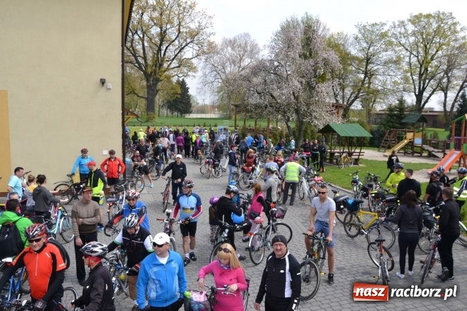Zdjęcie w galerii na portalu naszraciborz.pl: Sezon rowerowy i marszów nordic walking w gminie Krzyżanowice oficjalnie rozpoczęty wiadomości z regionu