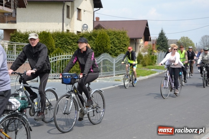 Zdjęcie w galerii na portalu naszraciborz.pl: Sezon rowerowy i marszów nordic walking w gminie Krzyżanowice oficjalnie rozpoczęty wiadomości z regionu
