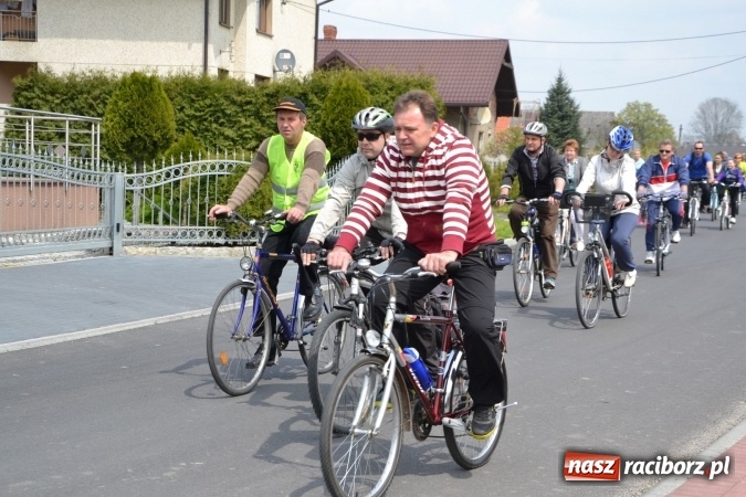 Zdjęcie w galerii na portalu naszraciborz.pl: Sezon rowerowy i marszów nordic walking w gminie Krzyżanowice oficjalnie rozpoczęty wiadomości z regionu