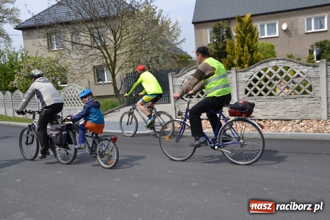 Zdjęcie w galerii na portalu naszraciborz.pl: Sezon rowerowy i marszów nordic walking w gminie Krzyżanowice oficjalnie rozpoczęty wiadomości z regionu