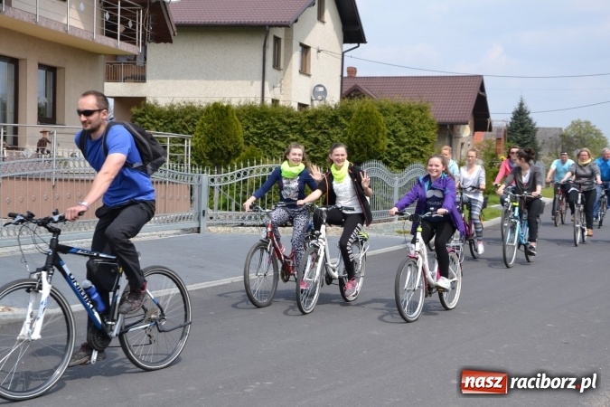 Zdjęcie w galerii na portalu naszraciborz.pl: Sezon rowerowy i marszów nordic walking w gminie Krzyżanowice oficjalnie rozpoczęty wiadomości z regionu