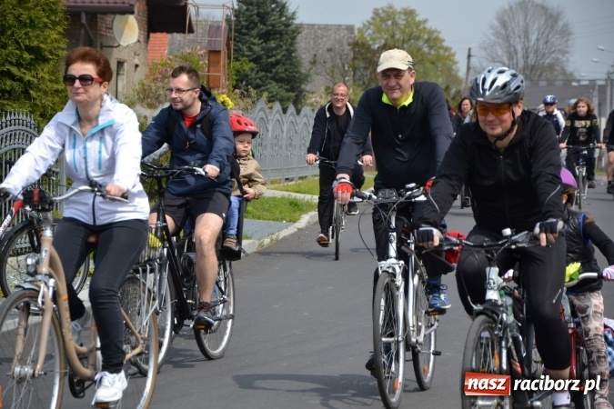 Zdjęcie w galerii na portalu naszraciborz.pl: Sezon rowerowy i marszów nordic walking w gminie Krzyżanowice oficjalnie rozpoczęty wiadomości z regionu