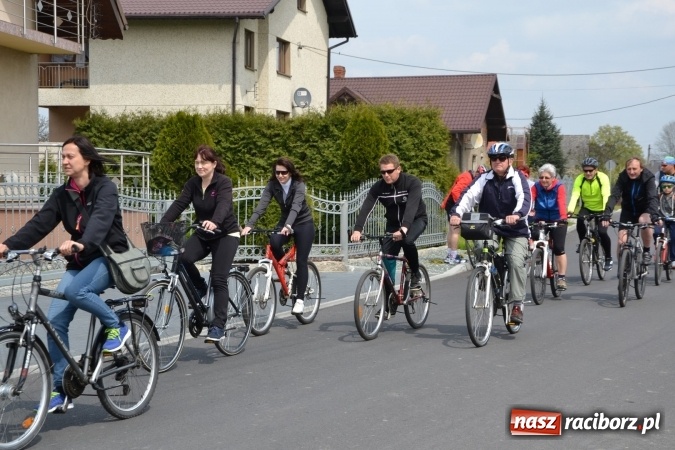 Zdjęcie w galerii na portalu naszraciborz.pl: Sezon rowerowy i marszów nordic walking w gminie Krzyżanowice oficjalnie rozpoczęty wiadomości z regionu