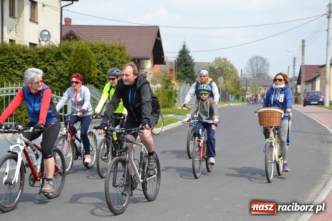 Zdjęcie w galerii na portalu naszraciborz.pl: Sezon rowerowy i marszów nordic walking w gminie Krzyżanowice oficjalnie rozpoczęty wiadomości z regionu