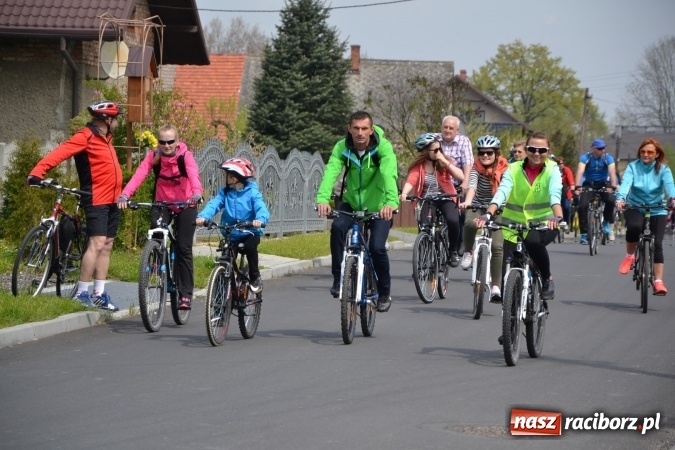 Zdjęcie w galerii na portalu naszraciborz.pl: Sezon rowerowy i marszów nordic walking w gminie Krzyżanowice oficjalnie rozpoczęty wiadomości z regionu