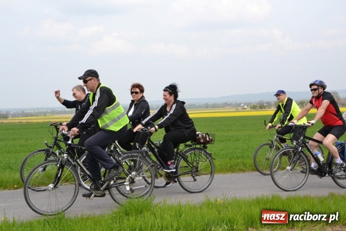 Zdjęcie w galerii na portalu naszraciborz.pl: Sezon rowerowy i marszów nordic walking w gminie Krzyżanowice oficjalnie rozpoczęty wiadomości z regionu