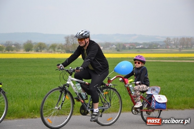 Zdjęcie w galerii na portalu naszraciborz.pl: Sezon rowerowy i marszów nordic walking w gminie Krzyżanowice oficjalnie rozpoczęty wiadomości z regionu