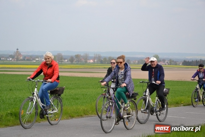Zdjęcie w galerii na portalu naszraciborz.pl: Sezon rowerowy i marszów nordic walking w gminie Krzyżanowice oficjalnie rozpoczęty wiadomości z regionu