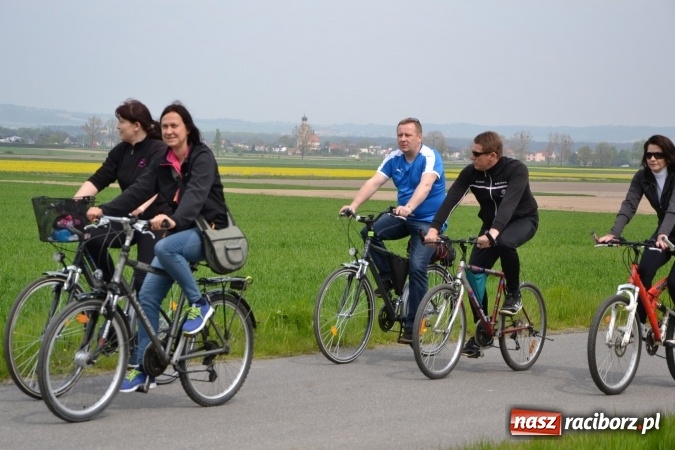 Zdjęcie w galerii na portalu naszraciborz.pl: Sezon rowerowy i marszów nordic walking w gminie Krzyżanowice oficjalnie rozpoczęty wiadomości z regionu