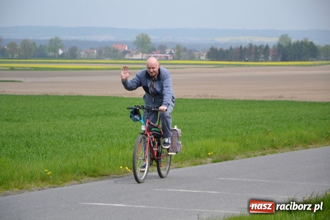 Zdjęcie w galerii na portalu naszraciborz.pl: Sezon rowerowy i marszów nordic walking w gminie Krzyżanowice oficjalnie rozpoczęty wiadomości z regionu