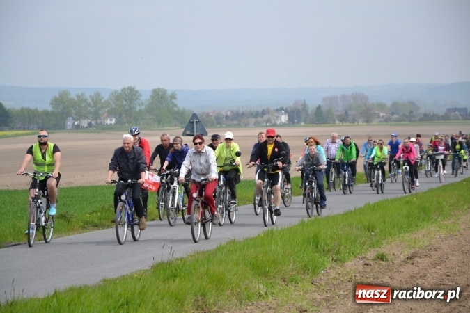 Zdjęcie w galerii na portalu naszraciborz.pl: Sezon rowerowy i marszów nordic walking w gminie Krzyżanowice oficjalnie rozpoczęty wiadomości z regionu