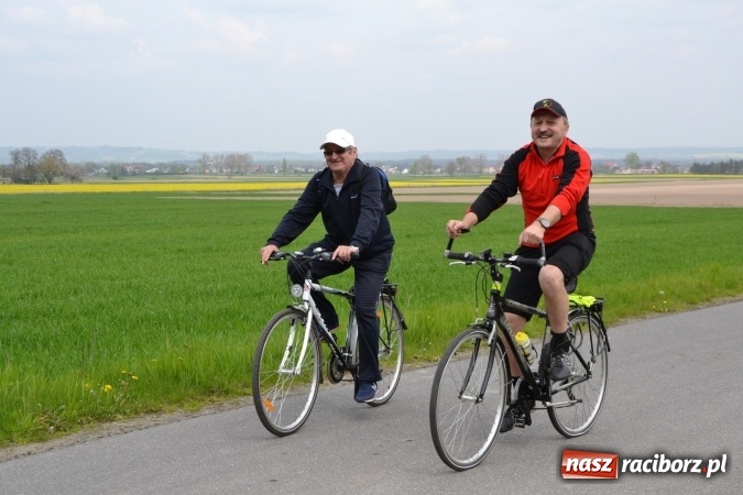 Zdjęcie w galerii na portalu naszraciborz.pl: Sezon rowerowy i marszów nordic walking w gminie Krzyżanowice oficjalnie rozpoczęty wiadomości z regionu