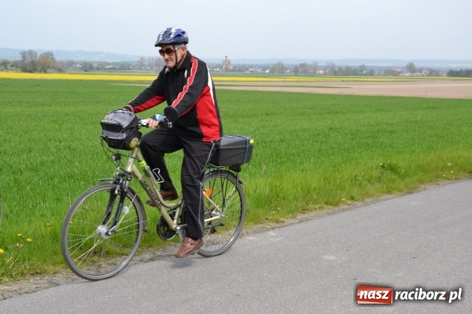 Zdjęcie w galerii na portalu naszraciborz.pl: Sezon rowerowy i marszów nordic walking w gminie Krzyżanowice oficjalnie rozpoczęty wiadomości z regionu