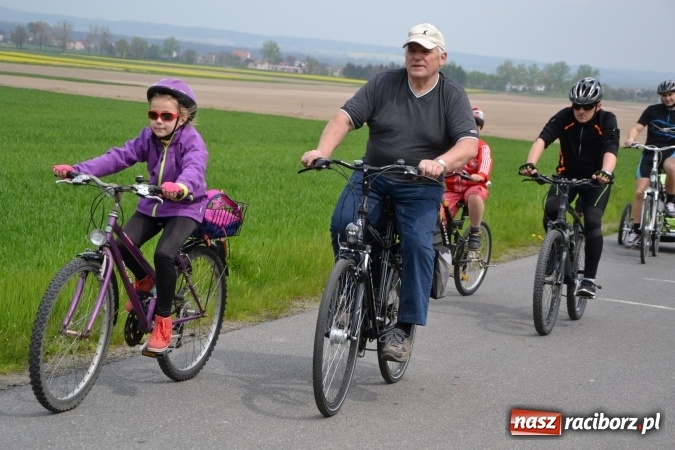 Zdjęcie w galerii na portalu naszraciborz.pl: Sezon rowerowy i marszów nordic walking w gminie Krzyżanowice oficjalnie rozpoczęty wiadomości z regionu