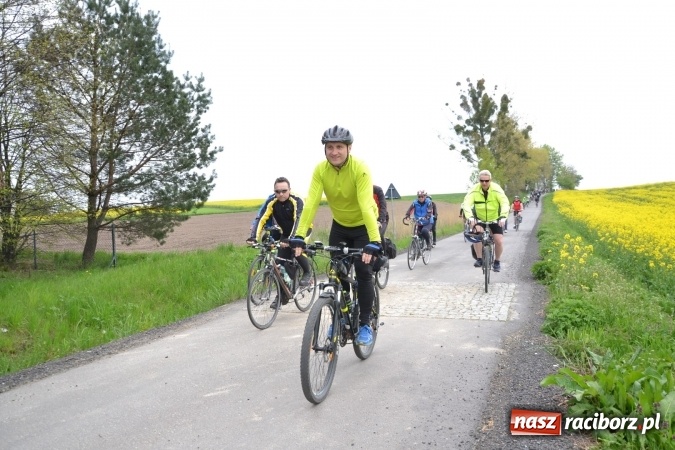 Zdjęcie w galerii na portalu naszraciborz.pl: Sezon rowerowy i marszów nordic walking w gminie Krzyżanowice oficjalnie rozpoczęty wiadomości z regionu