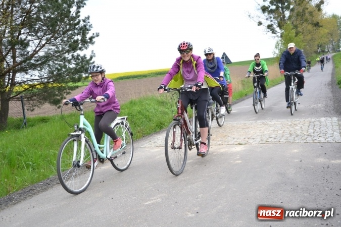 Zdjęcie w galerii na portalu naszraciborz.pl: Sezon rowerowy i marszów nordic walking w gminie Krzyżanowice oficjalnie rozpoczęty wiadomości z regionu