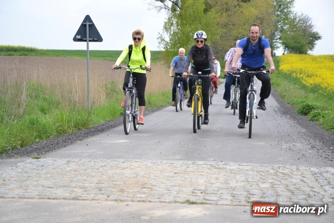 Zdjęcie w galerii na portalu naszraciborz.pl: Sezon rowerowy i marszów nordic walking w gminie Krzyżanowice oficjalnie rozpoczęty wiadomości z regionu