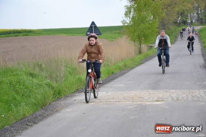Zdjęcie w galerii na portalu naszraciborz.pl: Sezon rowerowy i marszów nordic walking w gminie Krzyżanowice oficjalnie rozpoczęty wiadomości z regionu