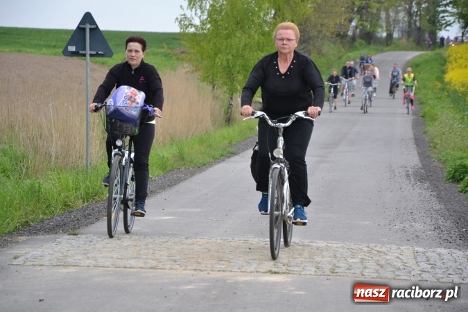 Zdjęcie w galerii na portalu naszraciborz.pl: Sezon rowerowy i marszów nordic walking w gminie Krzyżanowice oficjalnie rozpoczęty wiadomości z regionu