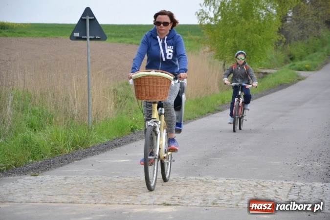 Zdjęcie w galerii na portalu naszraciborz.pl: Sezon rowerowy i marszów nordic walking w gminie Krzyżanowice oficjalnie rozpoczęty wiadomości z regionu