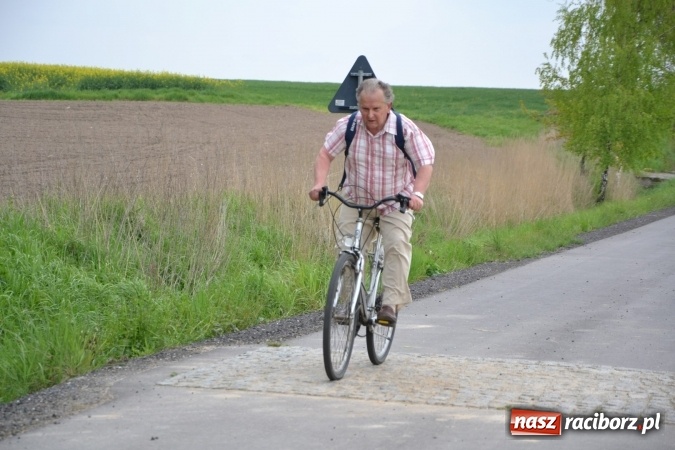 Zdjęcie w galerii na portalu naszraciborz.pl: Sezon rowerowy i marszów nordic walking w gminie Krzyżanowice oficjalnie rozpoczęty wiadomości z regionu