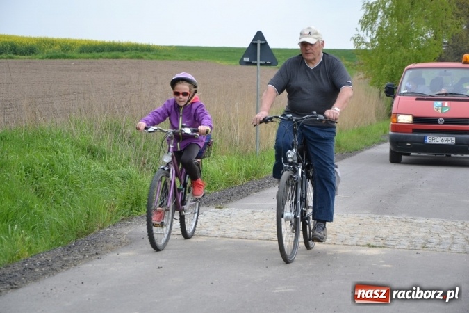 Zdjęcie w galerii na portalu naszraciborz.pl: Sezon rowerowy i marszów nordic walking w gminie Krzyżanowice oficjalnie rozpoczęty wiadomości z regionu