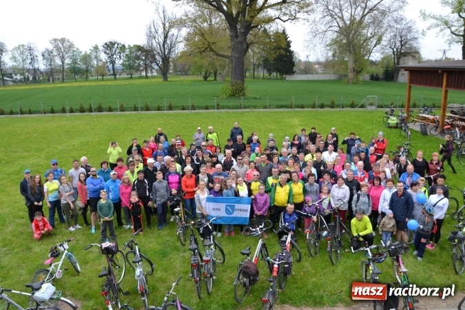 Zdjęcie w galerii na portalu naszraciborz.pl: Sezon rowerowy i marszów nordic walking w gminie Krzyżanowice oficjalnie rozpoczęty wiadomości z regionu