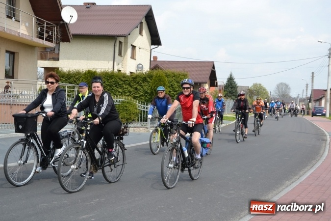 Zdjęcie w galerii na portalu naszraciborz.pl: Sezon rowerowy i marszów nordic walking w gminie Krzyżanowice oficjalnie rozpoczęty wiadomości z regionu