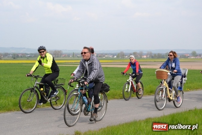 Zdjęcie w galerii na portalu naszraciborz.pl: Sezon rowerowy i marszów nordic walking w gminie Krzyżanowice oficjalnie rozpoczęty wiadomości z regionu