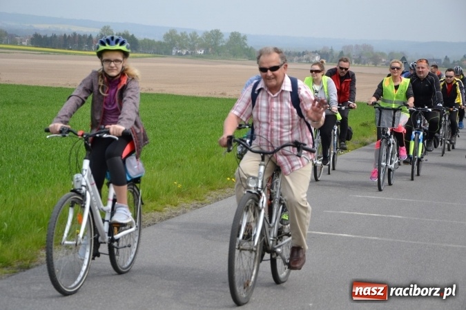 Zdjęcie w galerii na portalu naszraciborz.pl: Sezon rowerowy i marszów nordic walking w gminie Krzyżanowice oficjalnie rozpoczęty wiadomości z regionu