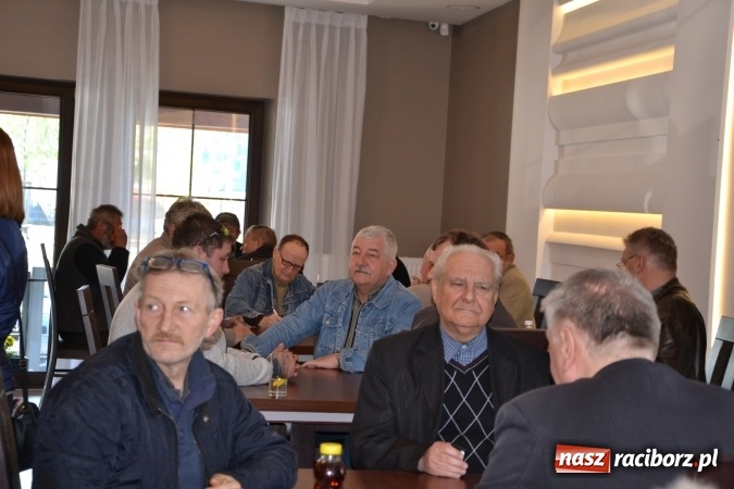 Zdjęcie w galerii na portalu naszraciborz.pl: Turnieju Skata o Puchar Wójta Gminy Krzyżanowice 2016 wiadomości z regionu