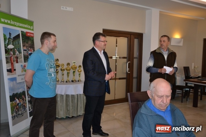 Zdjęcie w galerii na portalu naszraciborz.pl: Turnieju Skata o Puchar Wójta Gminy Krzyżanowice 2016 wiadomości z regionu