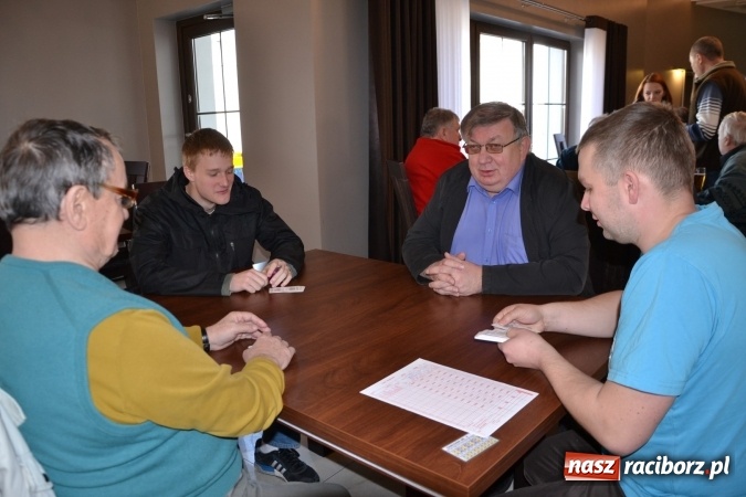 Zdjęcie w galerii na portalu naszraciborz.pl: Turnieju Skata o Puchar Wójta Gminy Krzyżanowice 2016 wiadomości z regionu