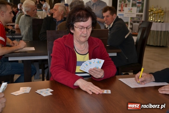 Zdjęcie w galerii na portalu naszraciborz.pl: Turnieju Skata o Puchar Wójta Gminy Krzyżanowice 2016 wiadomości z regionu