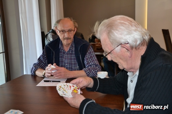 Zdjęcie w galerii na portalu naszraciborz.pl: Turnieju Skata o Puchar Wójta Gminy Krzyżanowice 2016 wiadomości z regionu