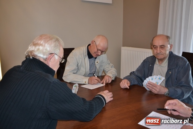 Zdjęcie w galerii na portalu naszraciborz.pl: Turnieju Skata o Puchar Wójta Gminy Krzyżanowice 2016 wiadomości z regionu