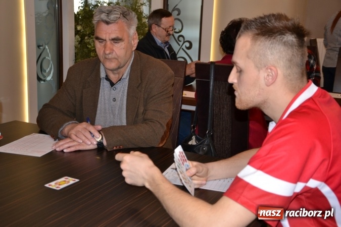 Zdjęcie w galerii na portalu naszraciborz.pl: Turnieju Skata o Puchar Wójta Gminy Krzyżanowice 2016 wiadomości z regionu