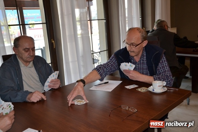 Zdjęcie w galerii na portalu naszraciborz.pl: Turnieju Skata o Puchar Wójta Gminy Krzyżanowice 2016 wiadomości z regionu