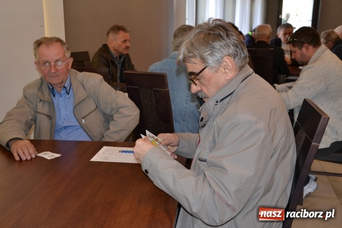 Zdjęcie w galerii na portalu naszraciborz.pl: Turnieju Skata o Puchar Wójta Gminy Krzyżanowice 2016 wiadomości z regionu