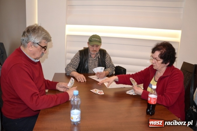 Zdjęcie w galerii na portalu naszraciborz.pl: Turnieju Skata o Puchar Wójta Gminy Krzyżanowice 2016 wiadomości z regionu