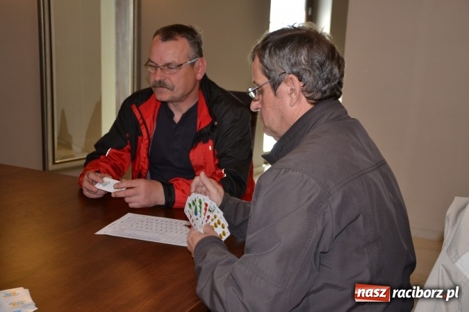 Zdjęcie w galerii na portalu naszraciborz.pl: Turnieju Skata o Puchar Wójta Gminy Krzyżanowice 2016 wiadomości z regionu